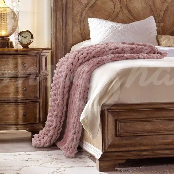 Chenille Chunky Knit Throw ~ Blush