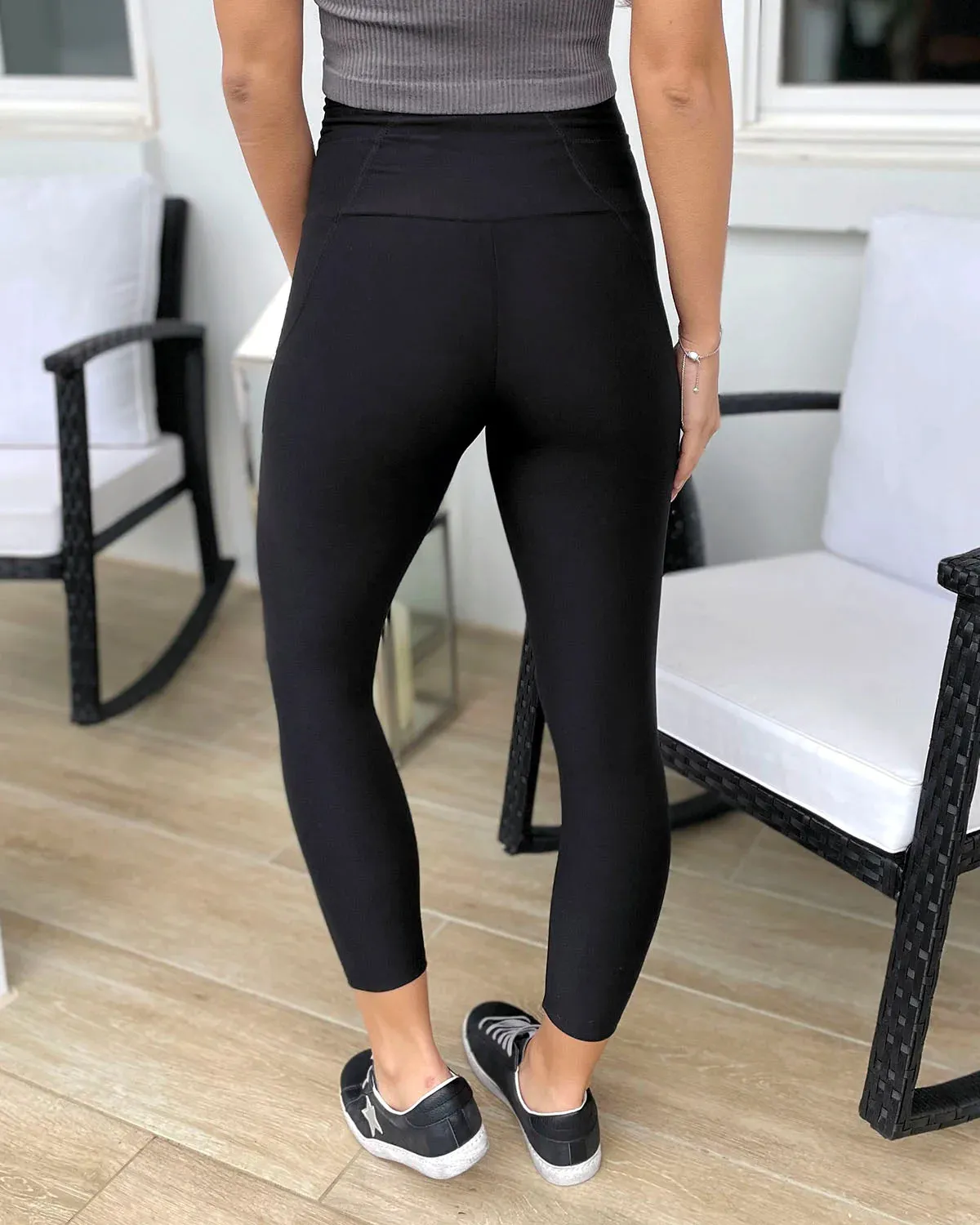 Cropped Midweight Daily Pocket Leggings by Grace & Lace - Black