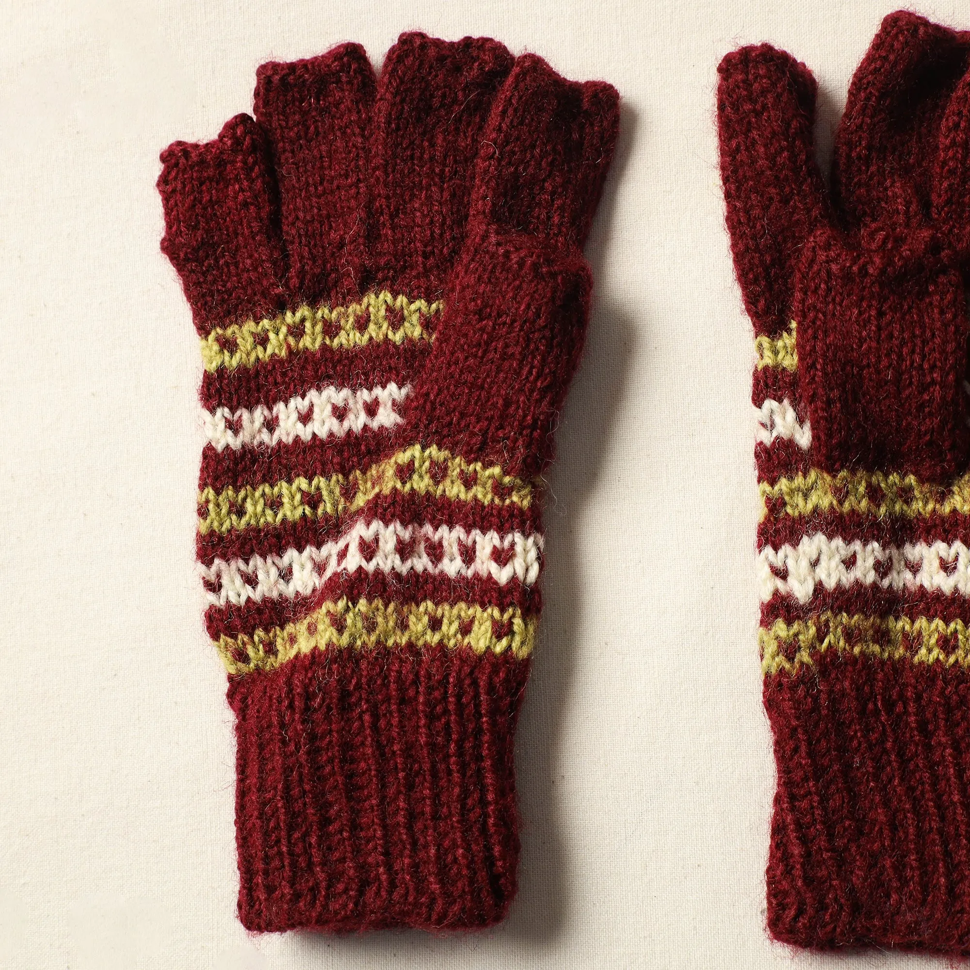 Kumaun Hand Knitted Woolen Gloves (Adult) 10