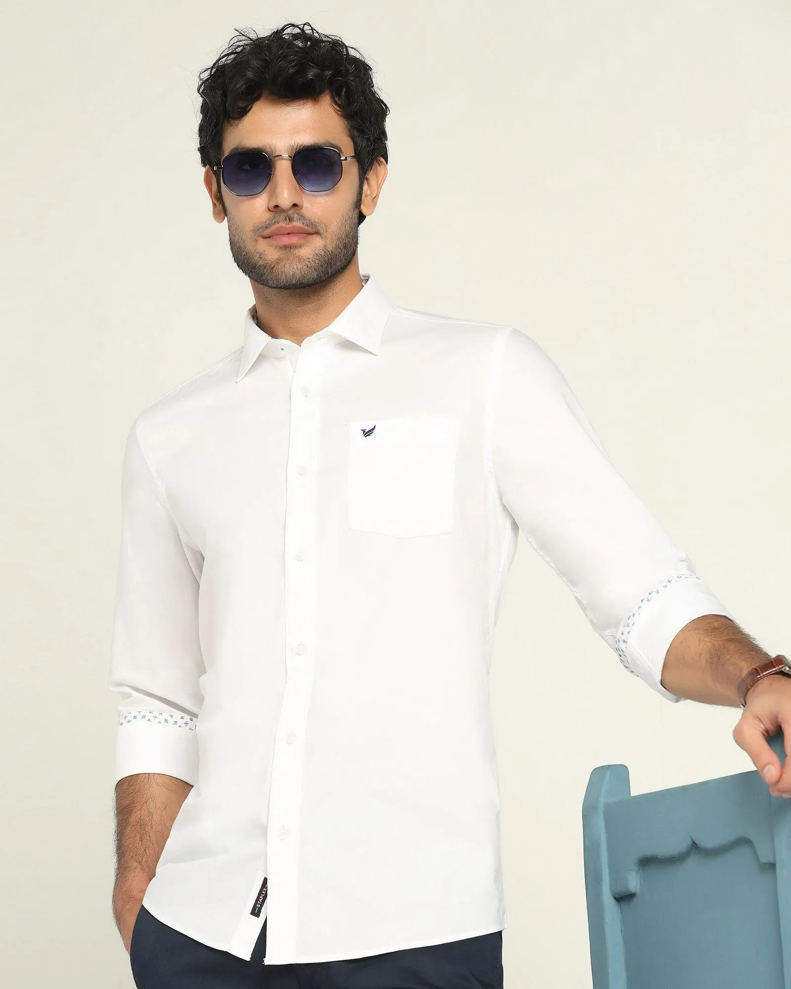 Must Haves Casual White Solid Shirt - Torch